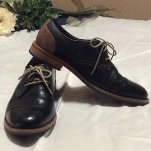 Johnston and Murphy Leather Navy/Tan shoes size 10